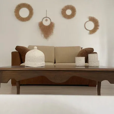 Roch House Ula